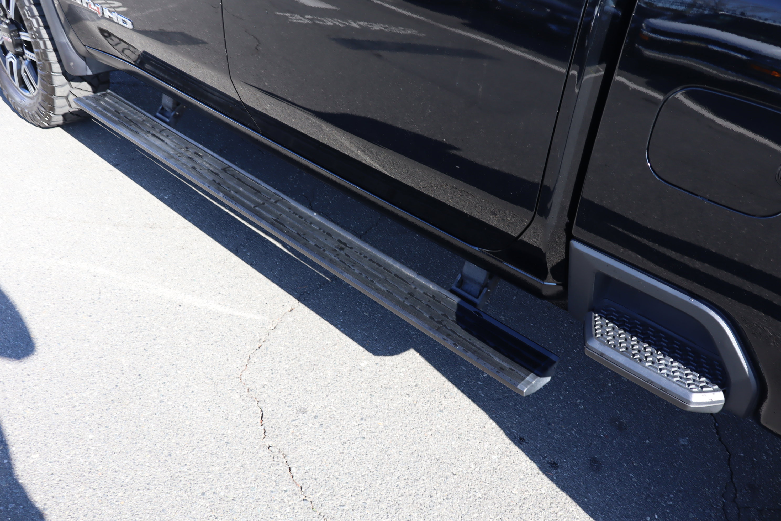 Certified 2023 GMC Sierra 2500 AT4 w/ AT4 Premium Plus Package image 15