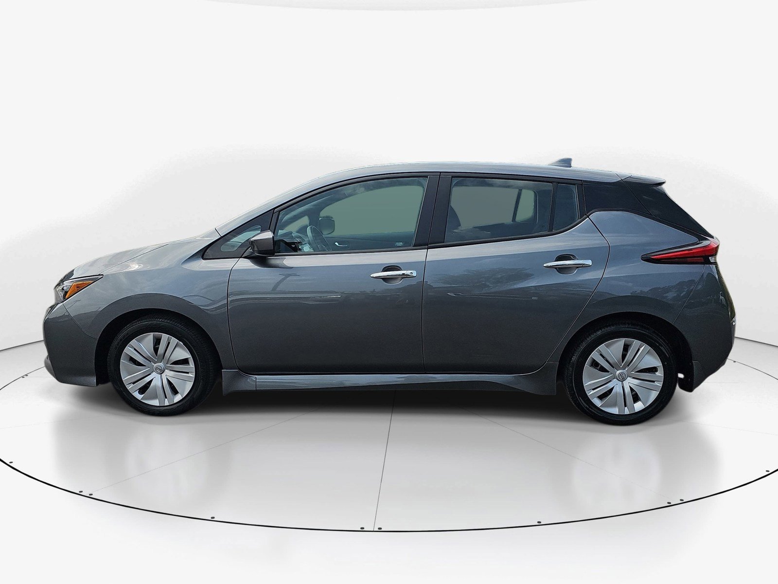 Used 2023 Nissan Leaf S FWD image 7