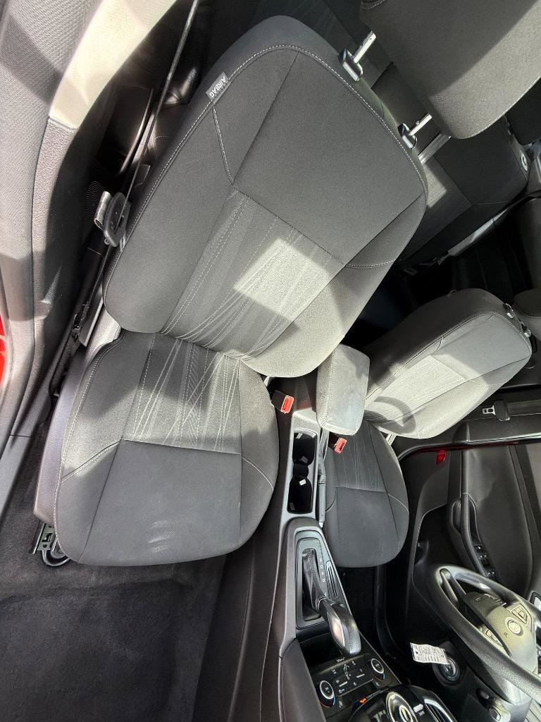Used 2018 Ford Focus SEL image 14