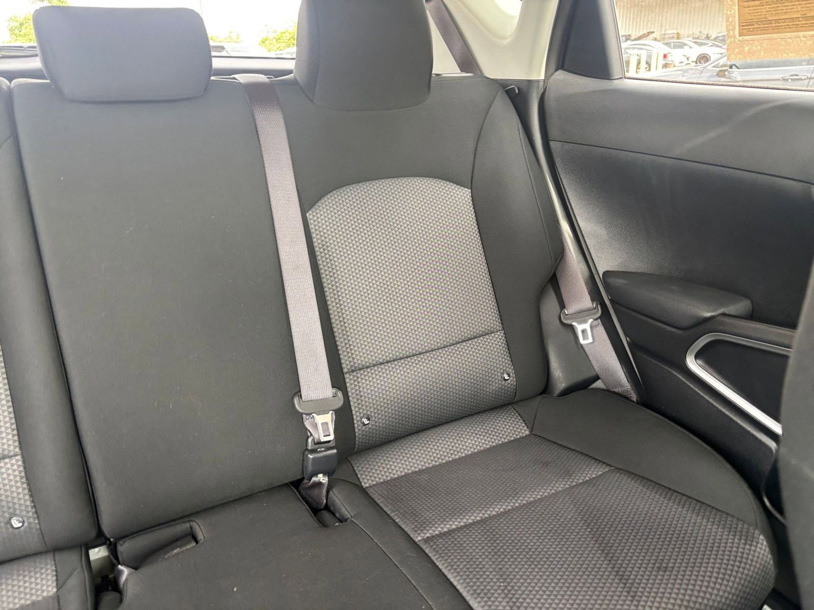 Used 2025 Kia Soul LX w/ LX Technology Package FWD image 35