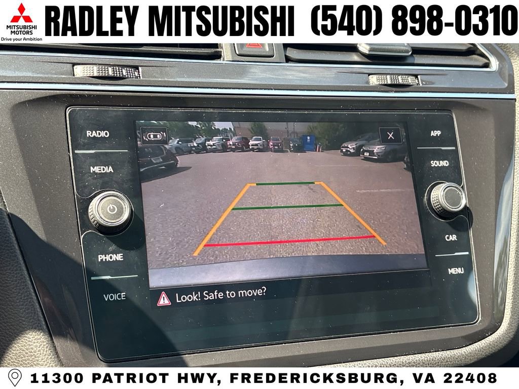 Used 2021 Volkswagen Tiguan SE w/ Panoramic Sunroof Package AWD/4WD image 9
