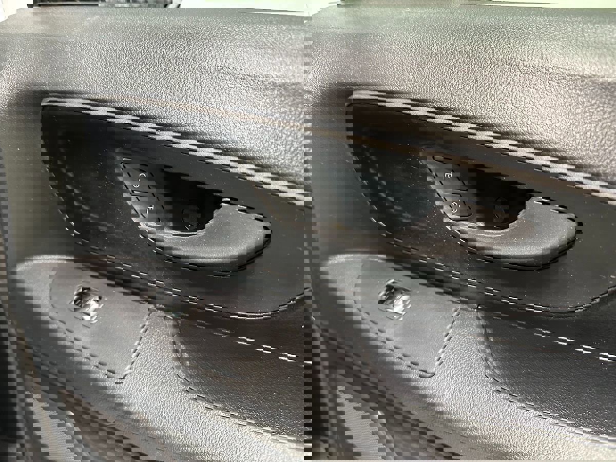 Used 2023 Mercedes-Benz Metris image 11