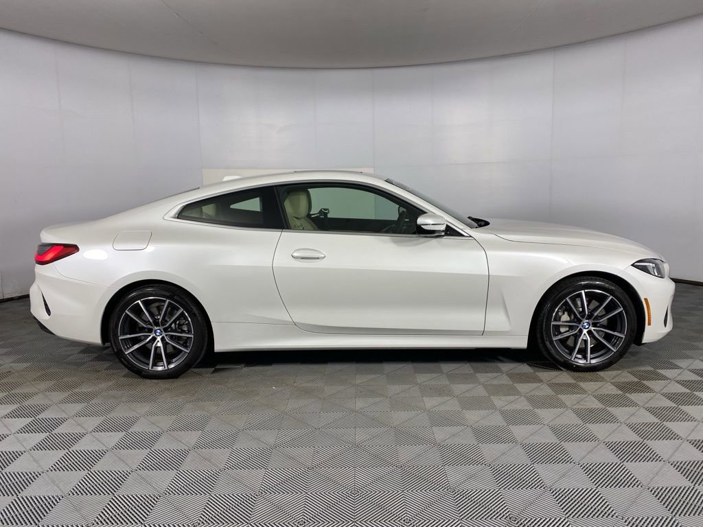 Used 2025 BMW 430i xDrive Coupe w/ Premium Package image 26