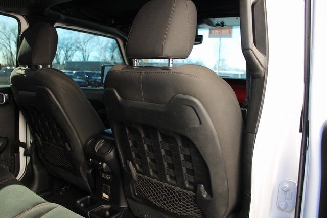 Used 2020 Jeep Wrangler Unlimited Rubicon AWD/4WD image 24