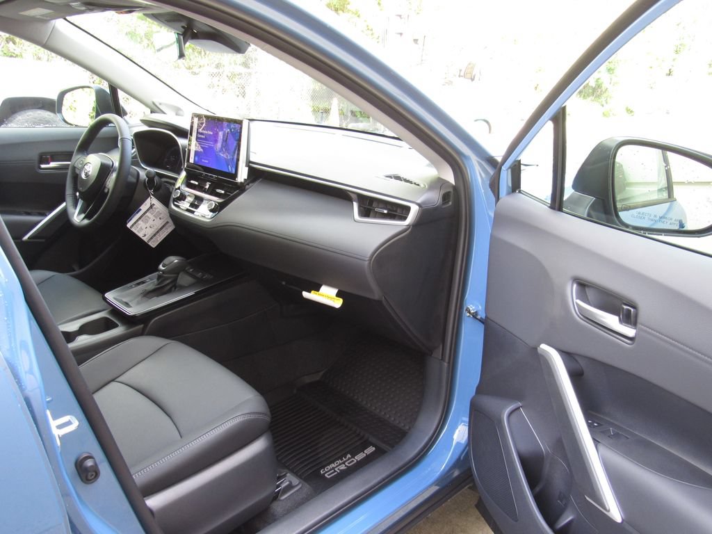 New 2026 Toyota Corolla Cross XLE AWD/4WD image 17