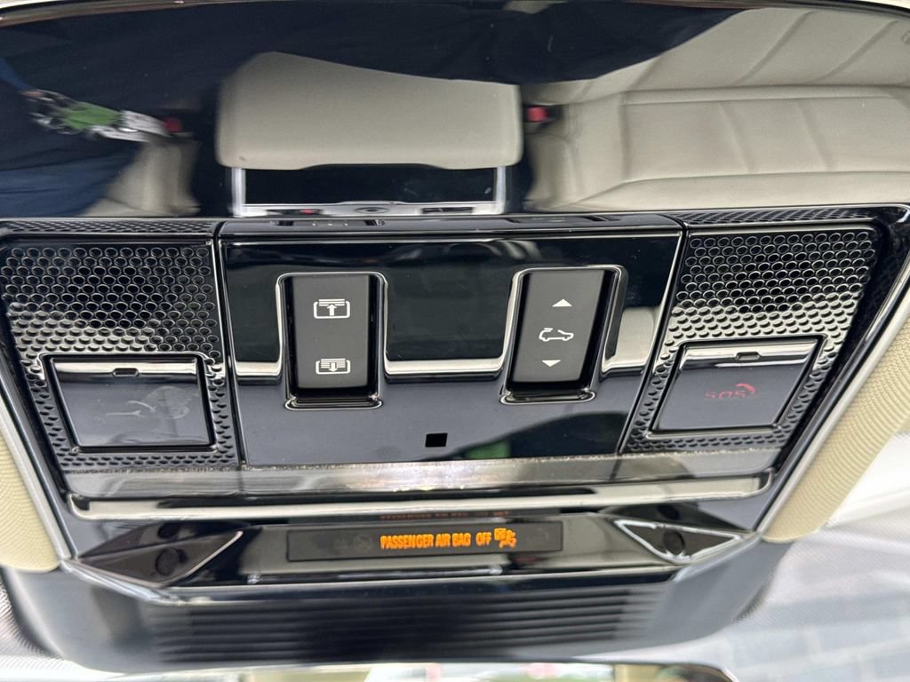 Used 2023 Land Rover Range Rover SE AWD/4WD image 22