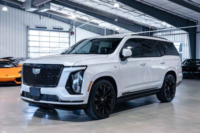 Used 2025 Cadillac Escalade Sport Platinum w/ LPO, ONYX Package image 2