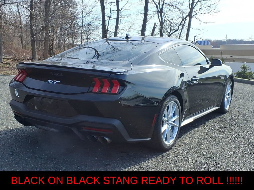 Used 2024 Ford Mustang GT Premium image 7
