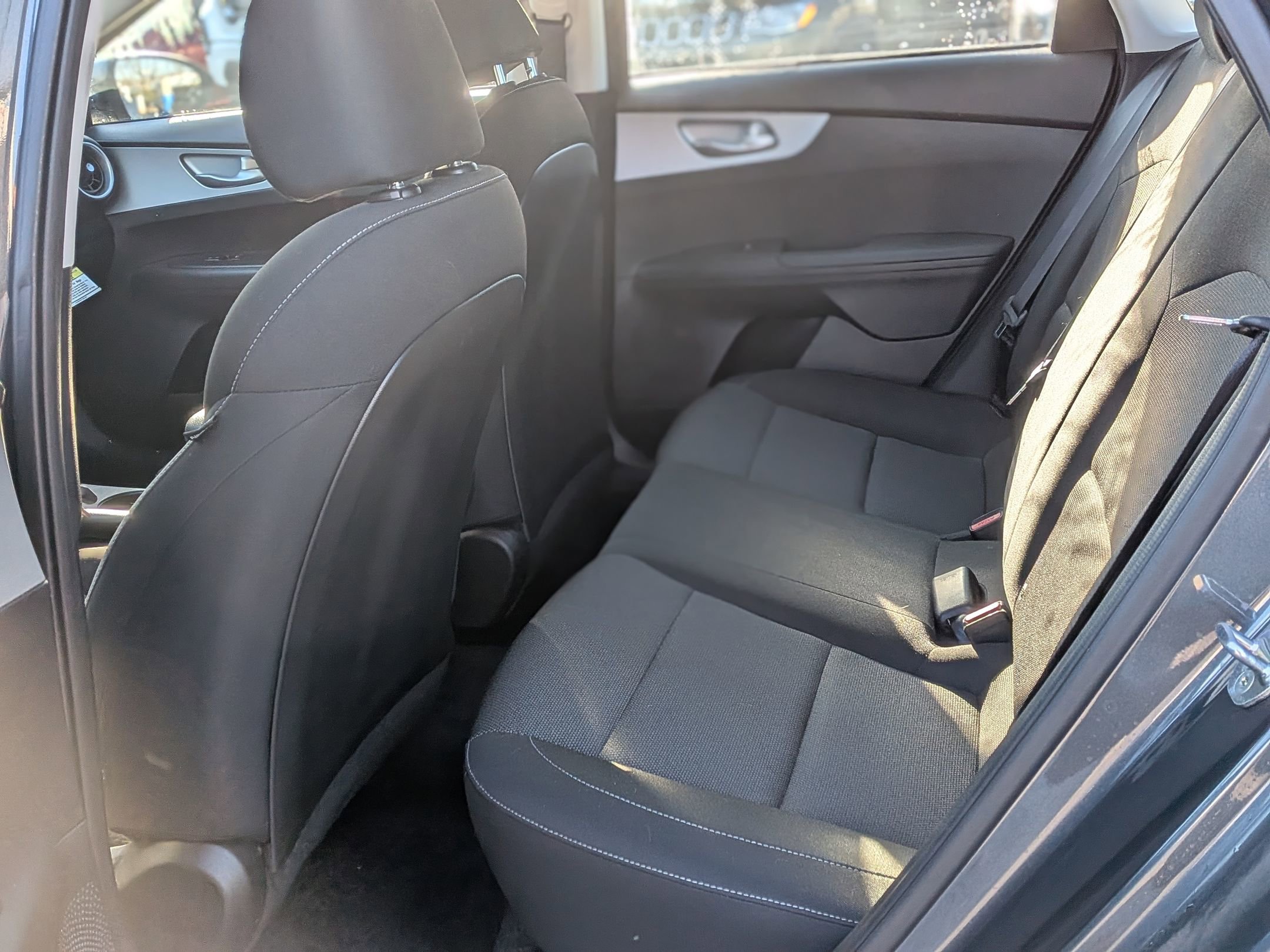 Used 2023 Kia Forte LXS image 32