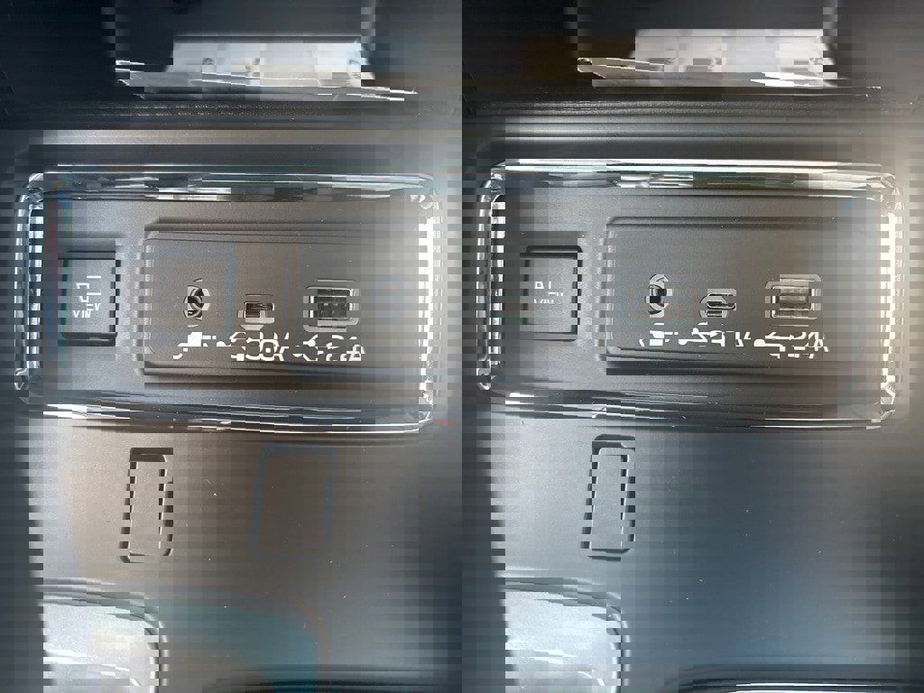 New 2025 Subaru Ascent Limited image 25