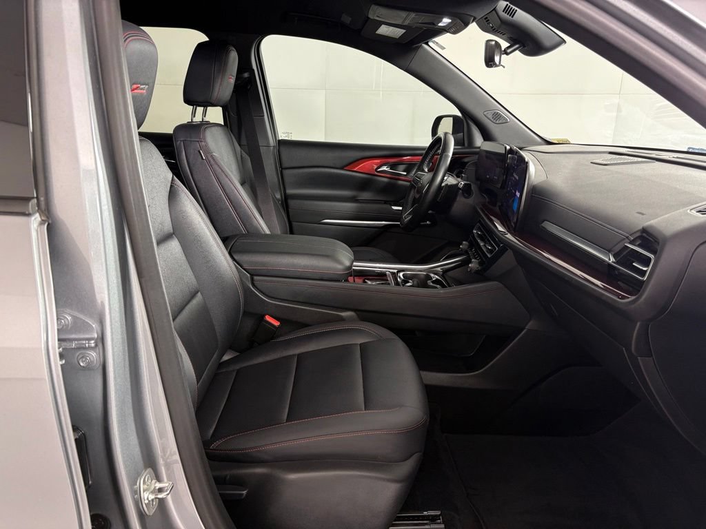 Used 2024 Chevrolet Traverse Z71 w/ Enhanced Driving Package AWD/4WD image 49
