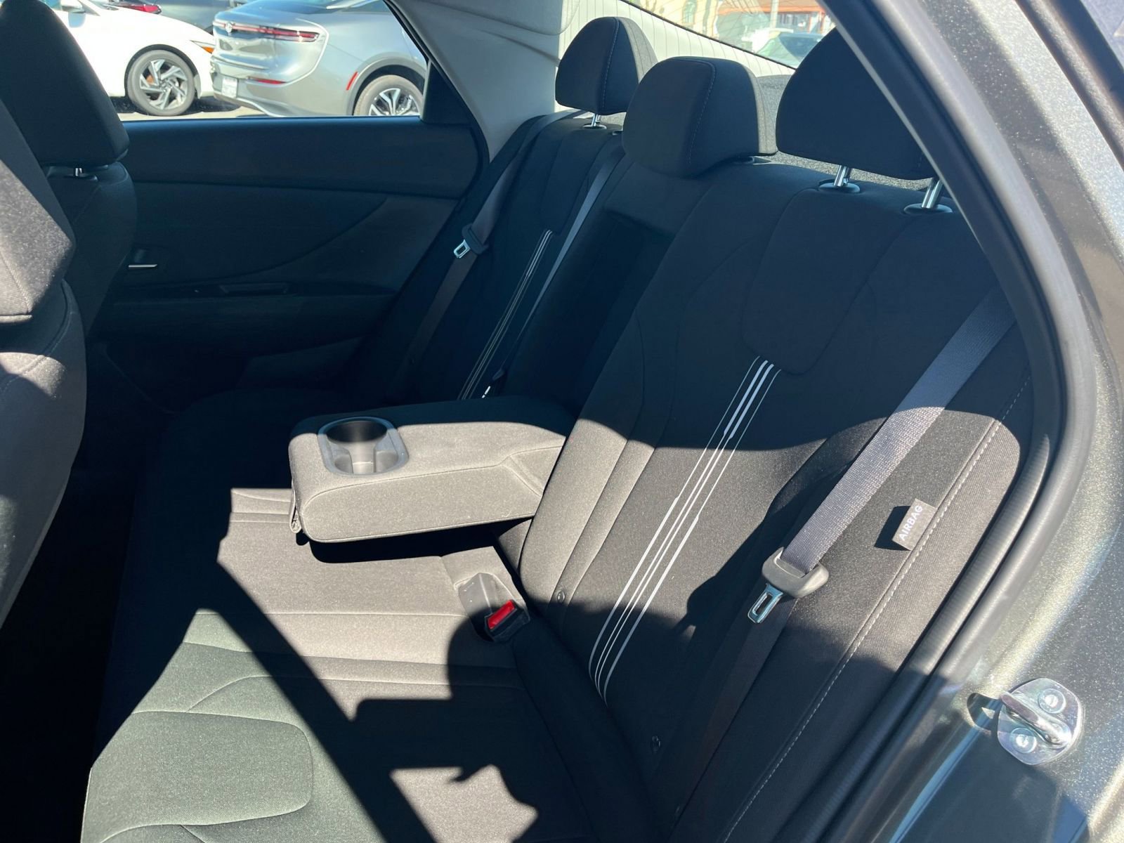 Used 2025 Hyundai Elantra SEL image 28