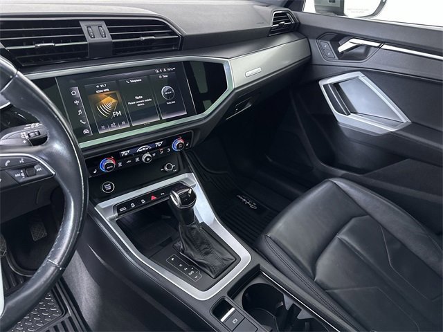 Used 2024 Audi Q3 2.0T Premium image 36