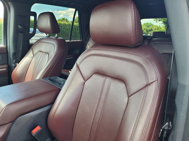 Used 2024 Ford Expedition Limited AWD/4WD image 14