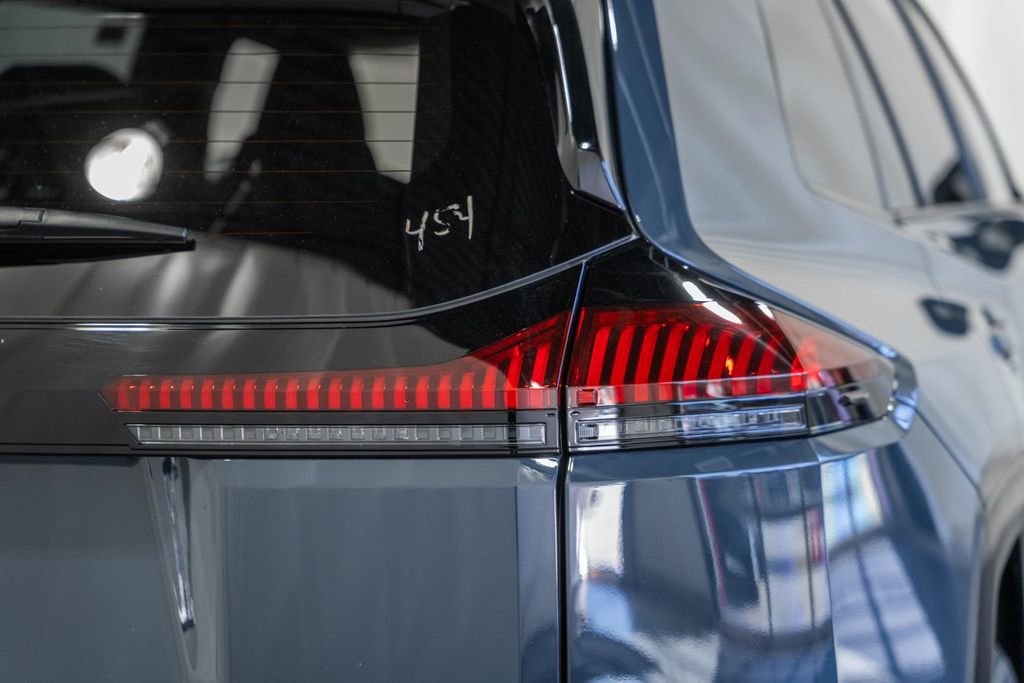 New 2026 Toyota RAV4 SE image 6