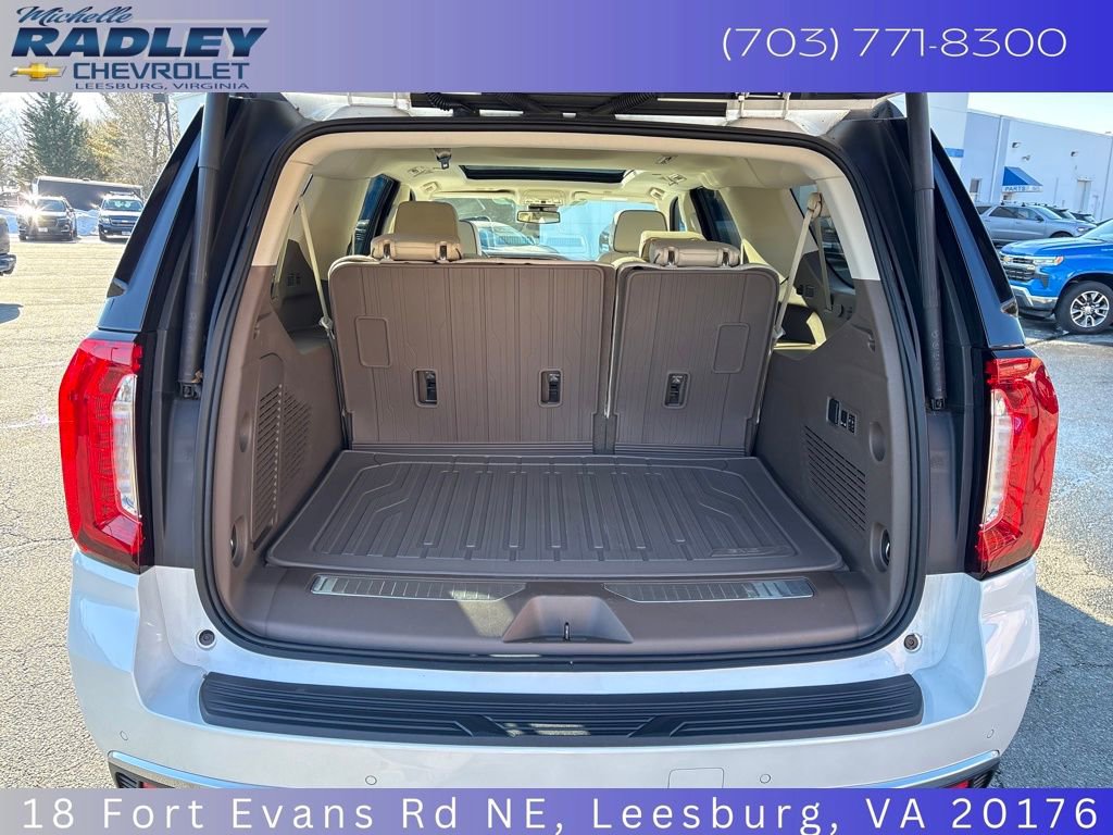Used 2023 GMC Yukon XL Denali w/ Max Trailering Package image 11