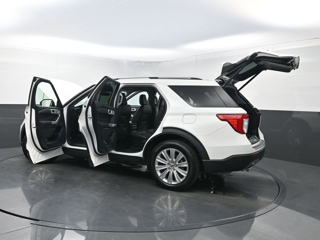 Used 2022 Ford Explorer Limited w/ Equipment Group 301A image 40