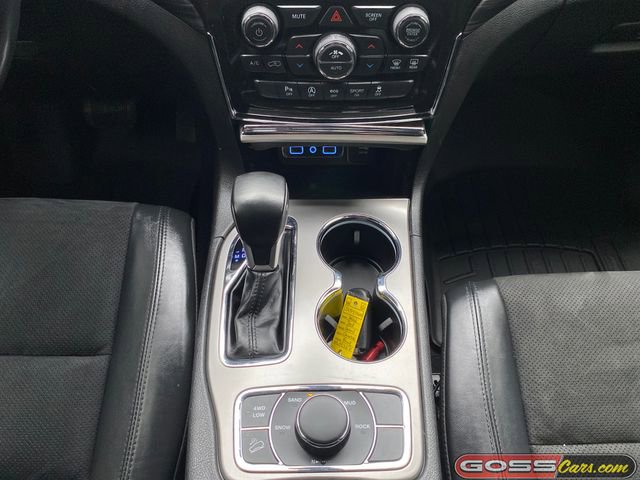 Certified 2022 Jeep Grand Cherokee Laredo X image 13