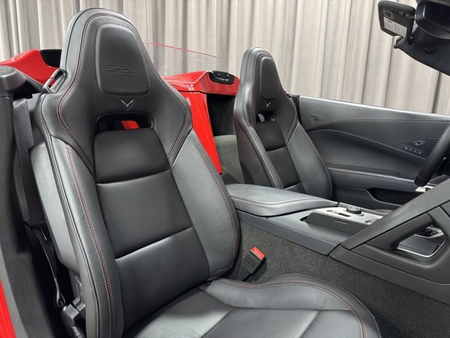 Used 2016 Chevrolet Corvette Z06 w/ 3LZ Preferred Equipment Group image 13