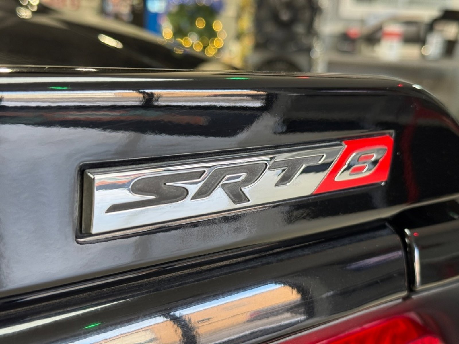 Used 2012 Dodge Challenger SRT8 w/ Premium Sound Group image 39