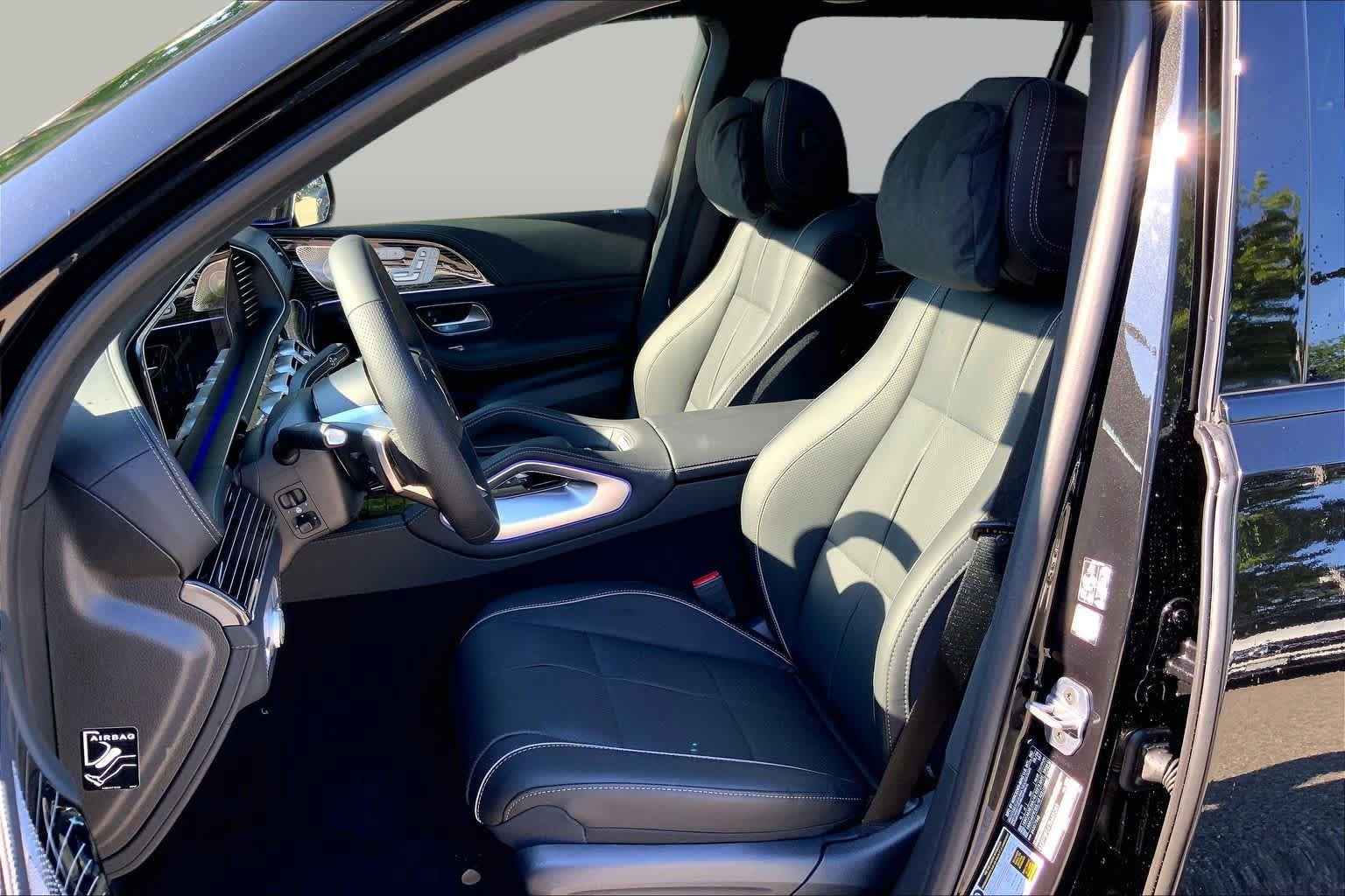 New 2026 Mercedes-Benz GLS 580 4MATIC image 12