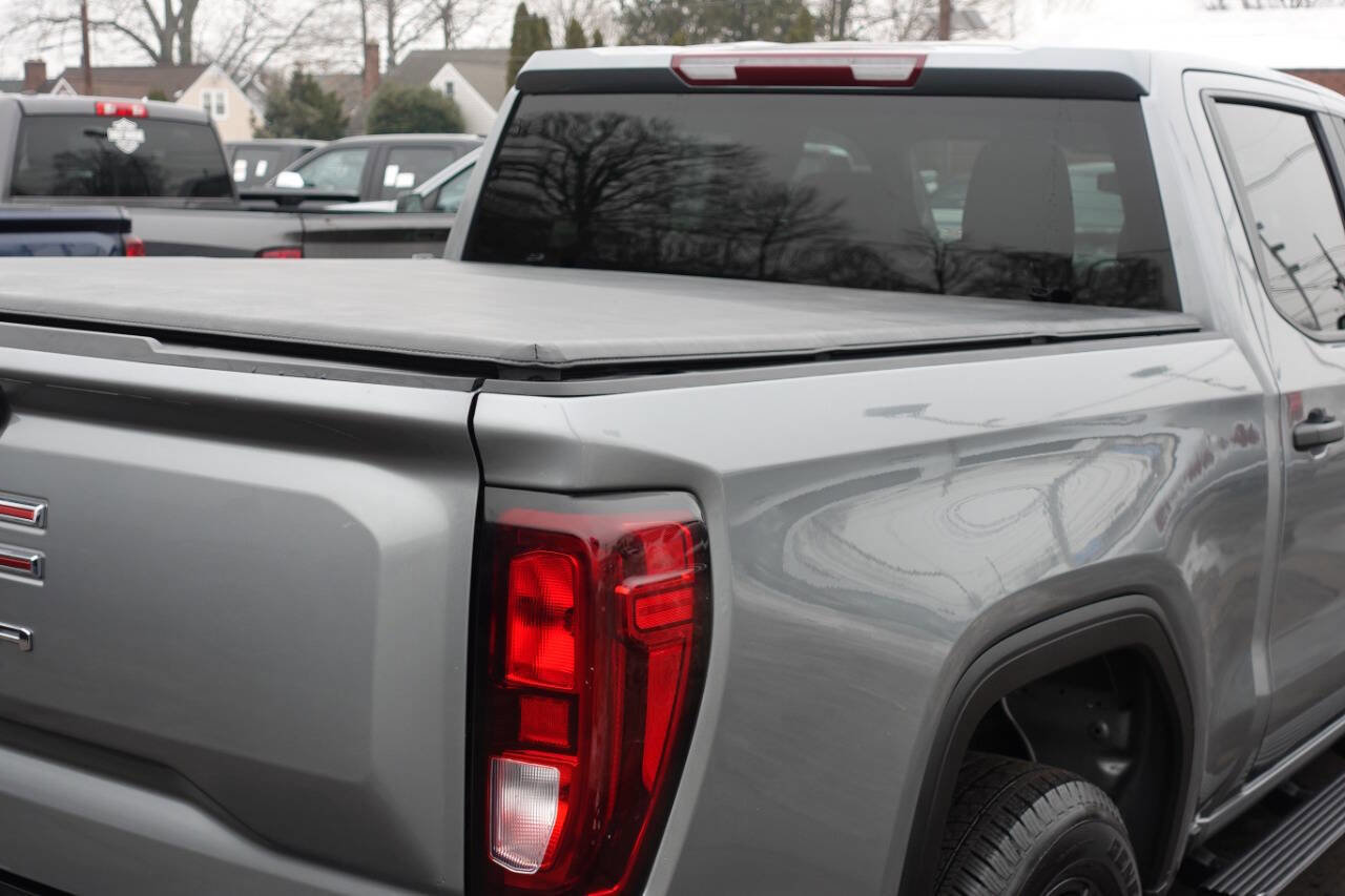 Used 2023 GMC Sierra 1500 Pro w/ Graphite Edition image 11