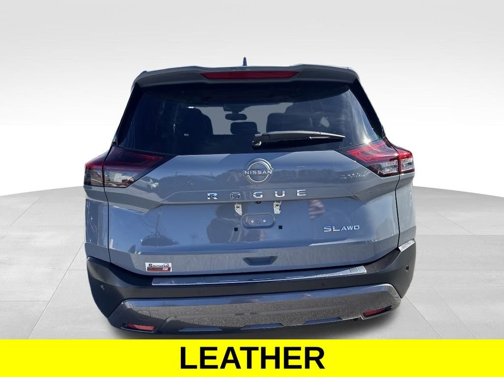 Used 2023 Nissan Rogue SL image 5