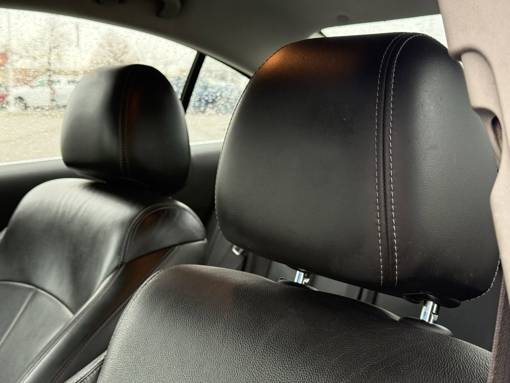 Used 2011 Chevrolet Cruze LT image 11