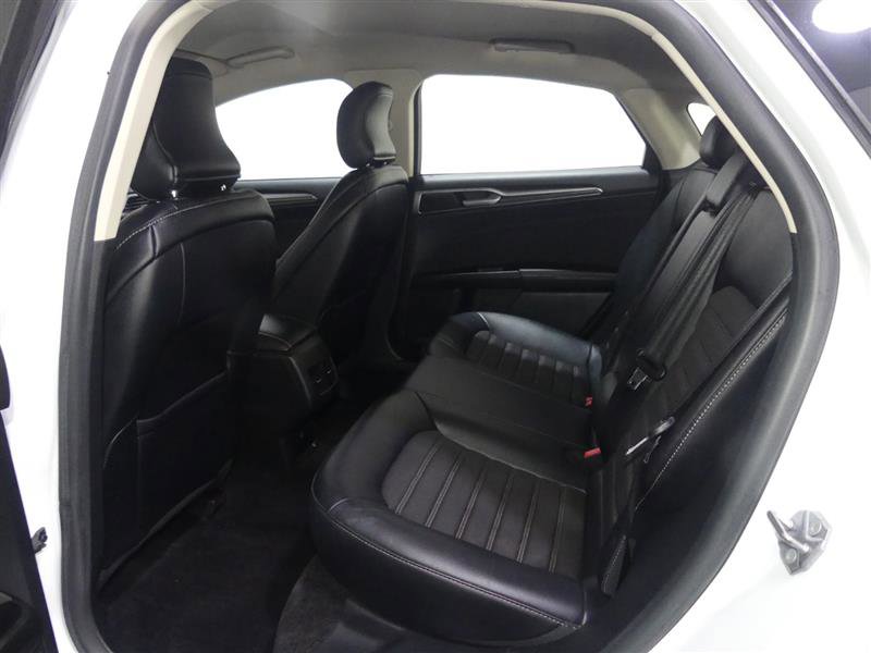 Used 2017 Ford Fusion SE w/ Equipment Group 601A image 26