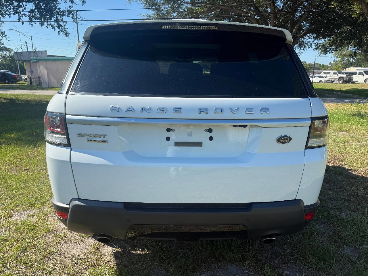 Used 2017 Land Rover Range Rover Sport SE image 5