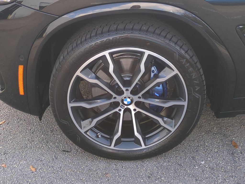 Used 2025 BMW X4 M40i image 12