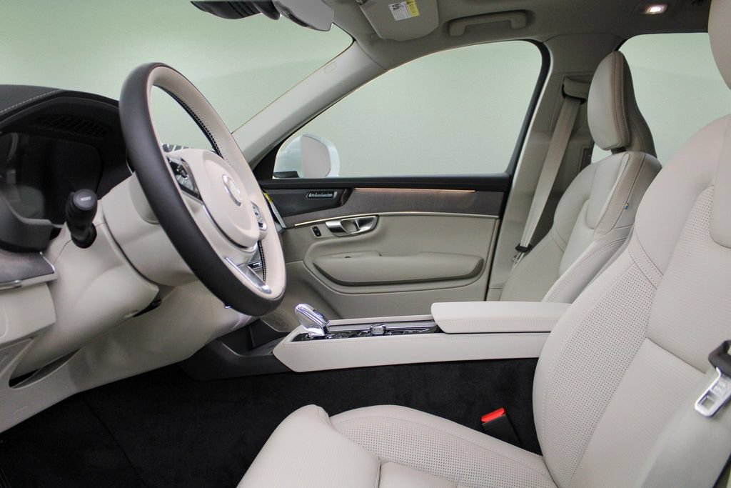 New 2026 Volvo XC90 B6 Ultra w/ Protection Package AWD/4WD image 24