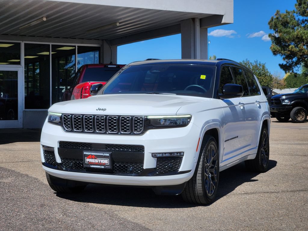 Used 2025 Jeep Grand Cherokee L Summit AWD/4WD image 4