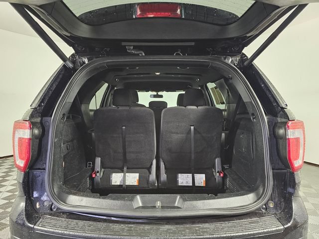 Used 2019 Ford Explorer XLT w/ Equipment Group 201A AWD/4WD image 18