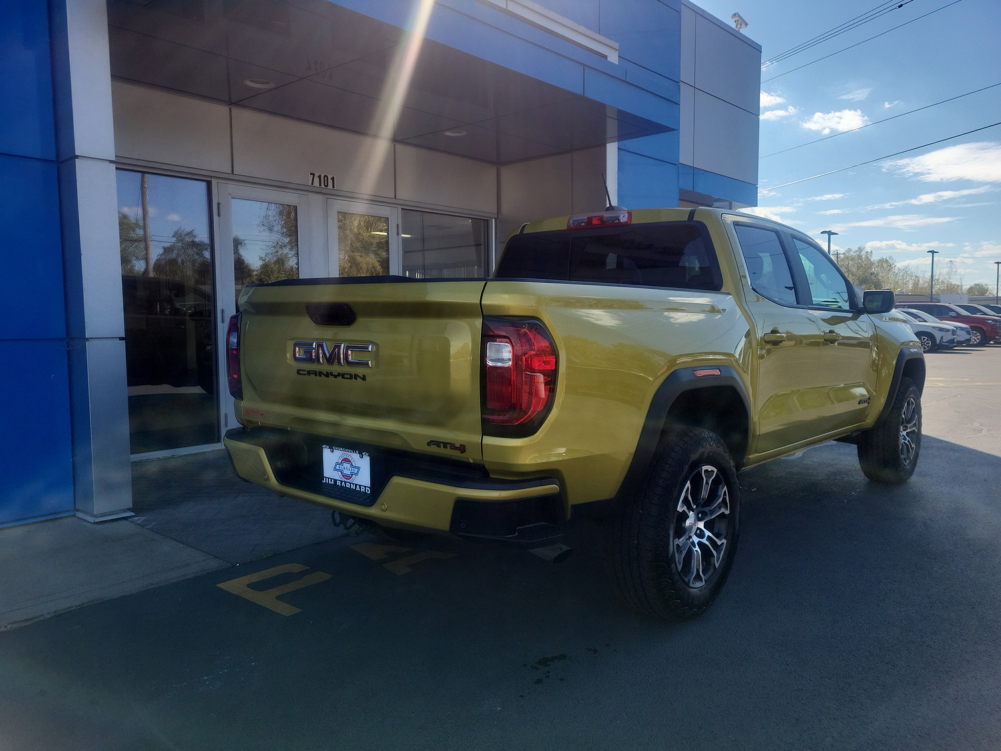 Certified 2023 GMC Canyon AT4 w/ AT4 Premium Package image 12