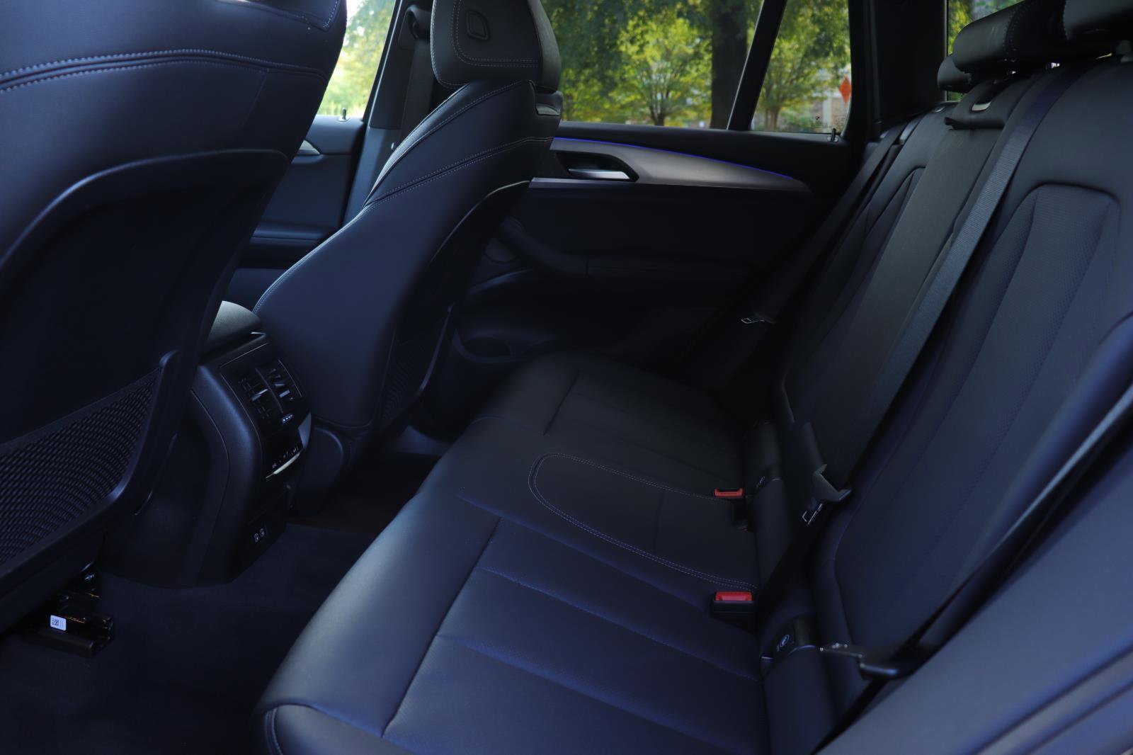 Used 2024 BMW X3 sDrive30i w/ Premium Package w/ZPA image 14