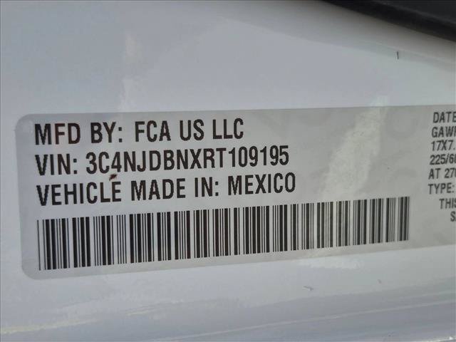 Used 2024 Jeep Compass Latitude AWD/4WD image 24