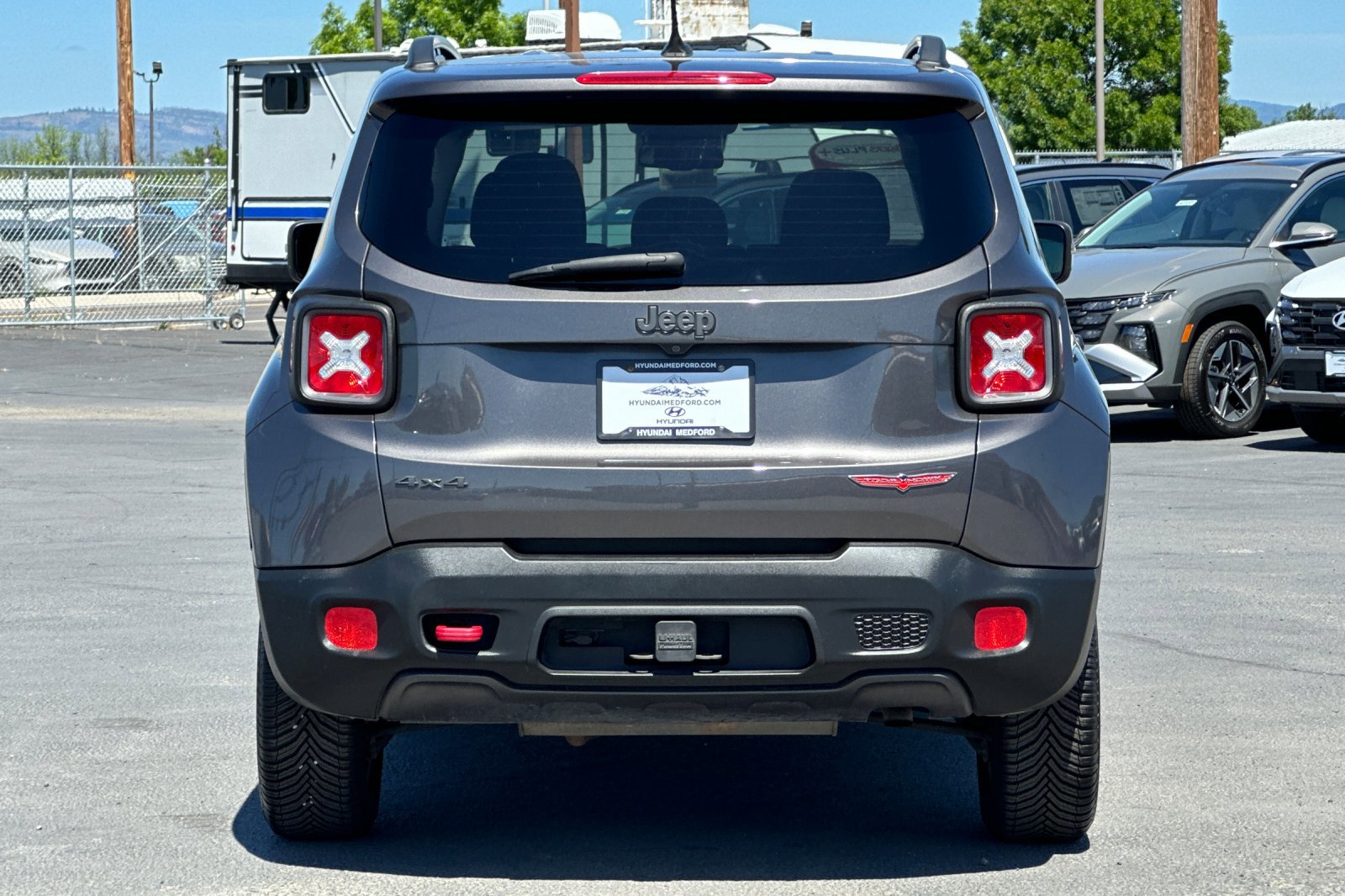 Used 2016 Jeep Renegade Trailhawk AWD/4WD image 5