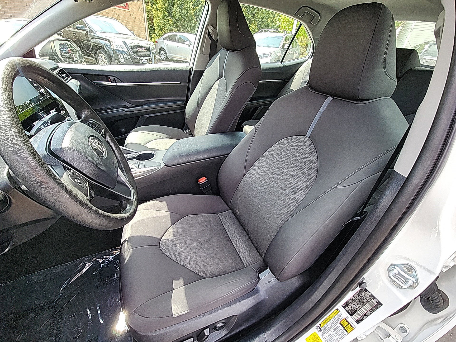 Certified 2022 Toyota Camry LE FWD image 17