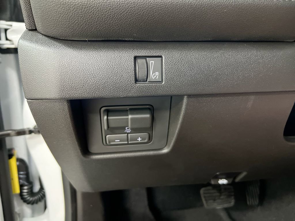 New 2026 Chevrolet Colorado LT w/ LT Convenience Package AWD/4WD image 19