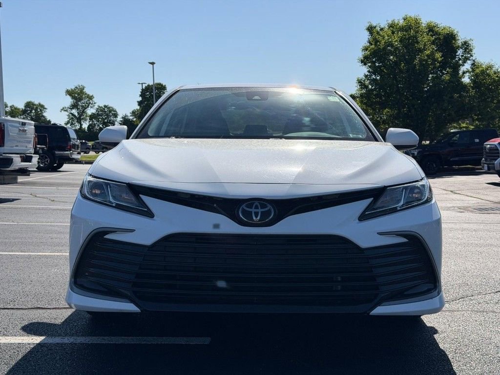 Used 2022 Toyota Camry LE FWD image 11