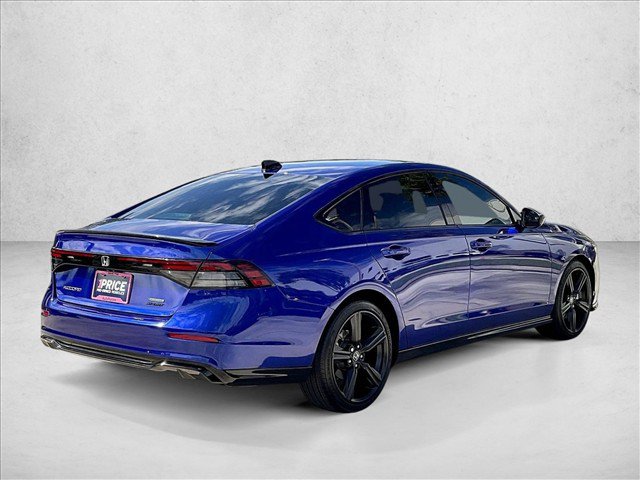 Used 2025 Honda Accord Sport image 2