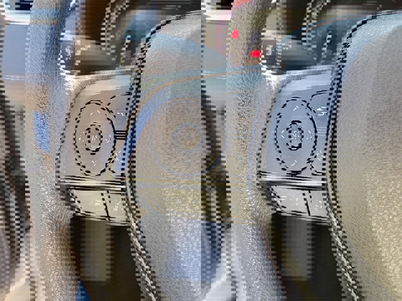 Used 2025 Toyota RAV4 LE image 19