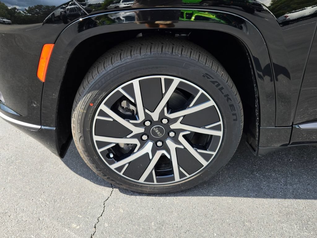 New 2025 Jeep Wagoneer S Limited AWD/4WD image 9