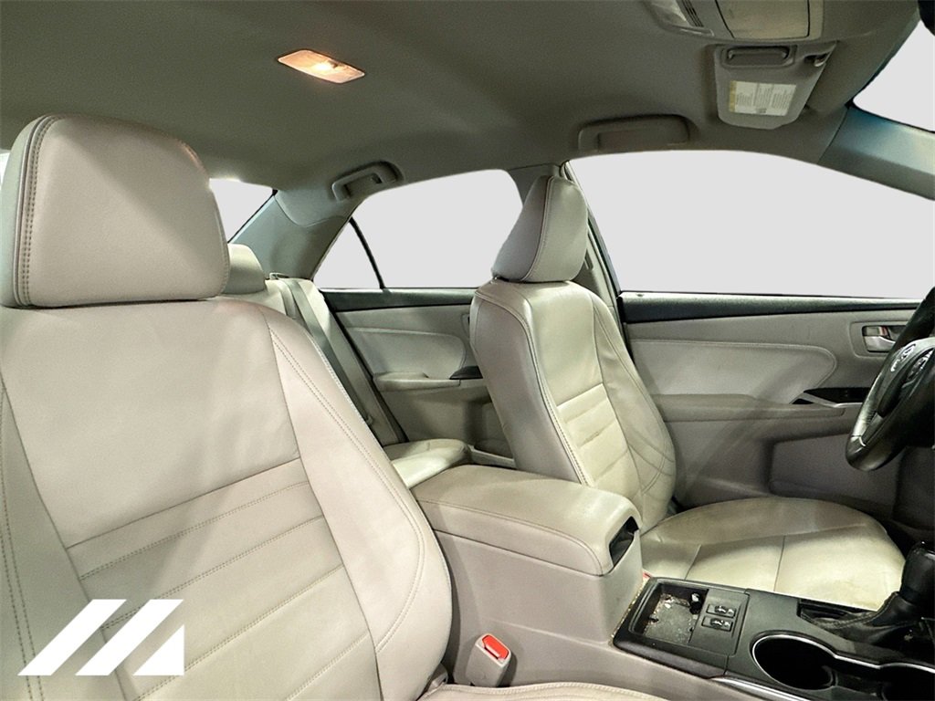 Used 2017 Toyota Camry XLE image 26