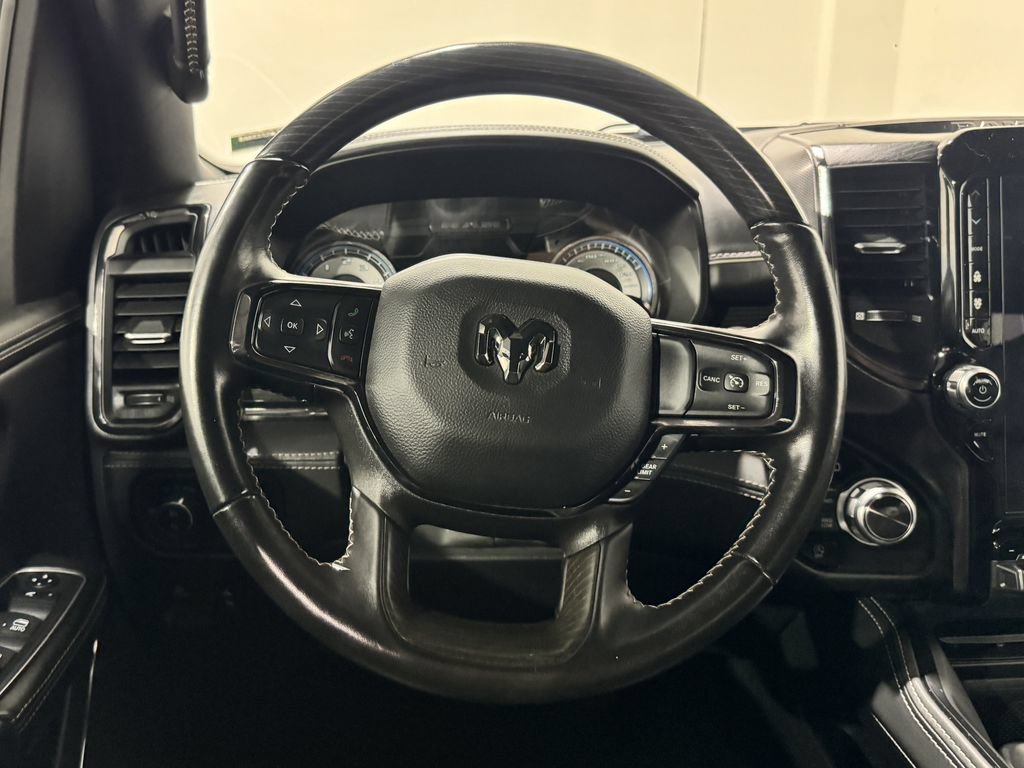 Used 2022 RAM 1500 Limited w/ Body-Colour Bumper Group AWD/4WD image 5