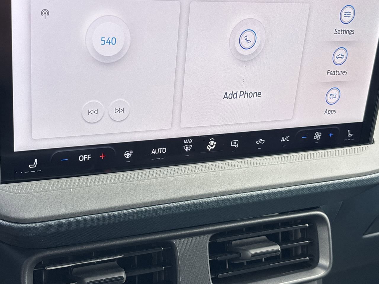 New 2025 Ford Maverick XLT w/ XLT Luxury Package image 19