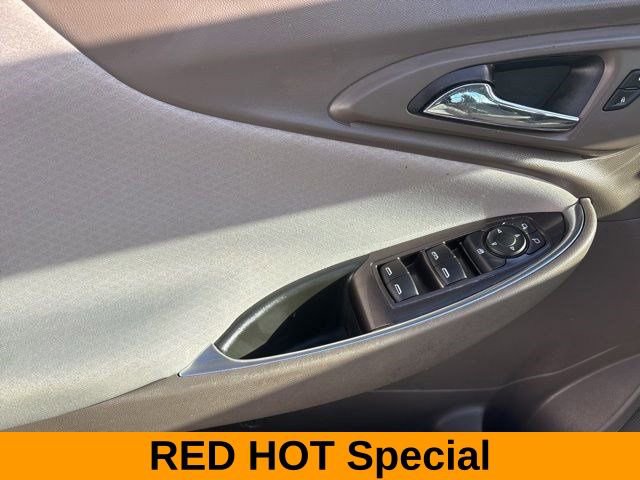 Used 2021 Chevrolet Malibu LT image 13