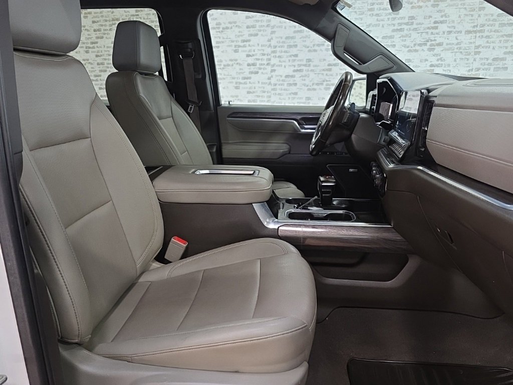Used 2022 Chevrolet Silverado 1500 LTZ w/ LTZ Convenience Package II image 14