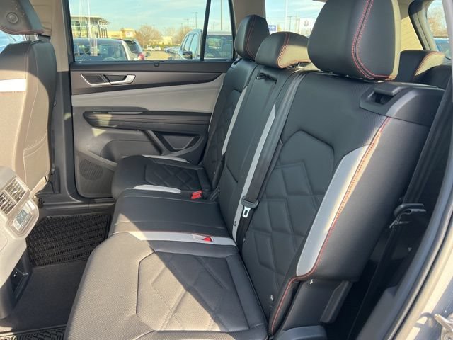 New 2026 Volkswagen Atlas Peak Edition AWD/4WD image 8